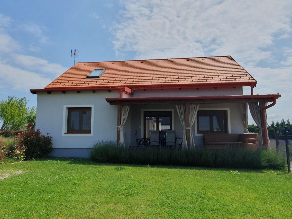 Villa Arvalanyhaj Vendeghaz Balatonakali Exterior foto